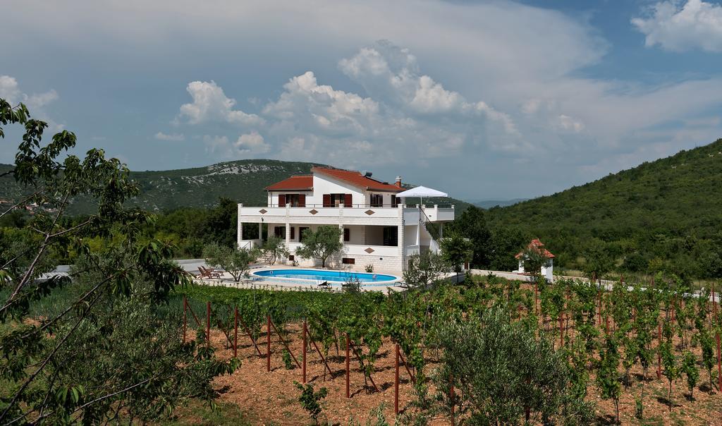 Villa Vinea Prapatnica Экстерьер фото