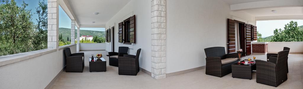 Villa Vinea Prapatnica Экстерьер фото
