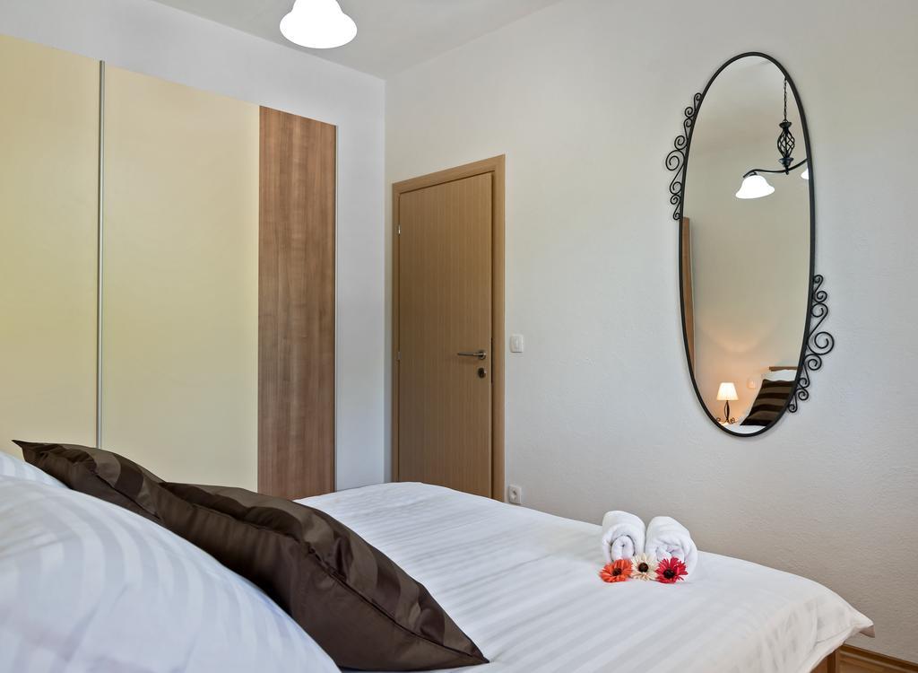Villa Vinea Prapatnica Экстерьер фото